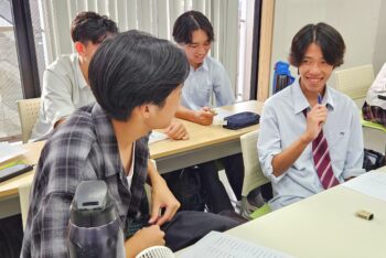 通信制高校　ビサヤ語　修学旅行　事前学習　勉強　グループワーク　フィリピン　セブ