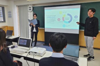 通信制高校　プレゼン　発表　スクリーン　プロジェクター　パソコン　部活動　探究活動　探究学習