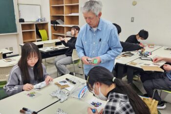 通新制高校　事前登校　体験授業　イラスト　デザイン　お絵描き　交流