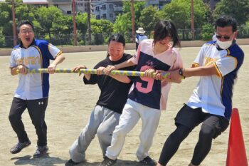 通信制高校　快晴　グラウンド　体育祭　台風の目
